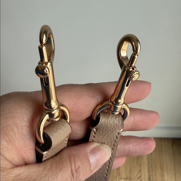 Coach Tan crossbody strap with Gold Hardware - Picture 8 of 10